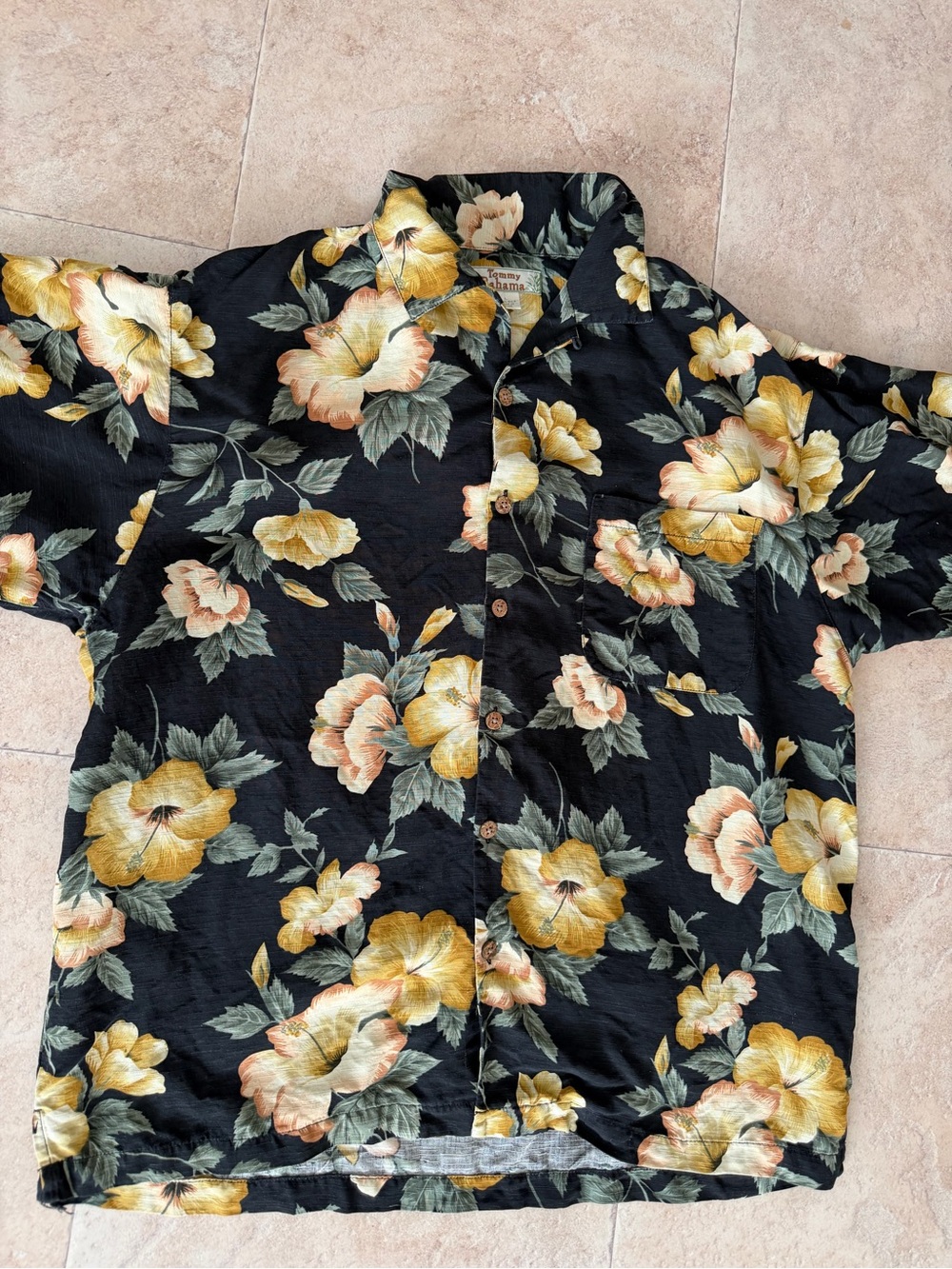 Tommy Bahama Silk Shirt Men Large Shirt Black Hawaiian